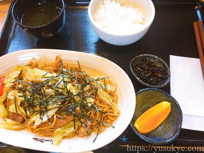 向日葵(ひまわり)の焼きそばランチ