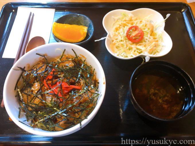 向日葵(ひまわり)の豚バラ丼ランチ