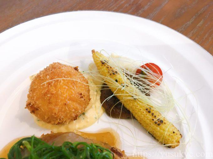 洋食SAKURA(さくら)の特製ハンバーグ&カニコロランチ