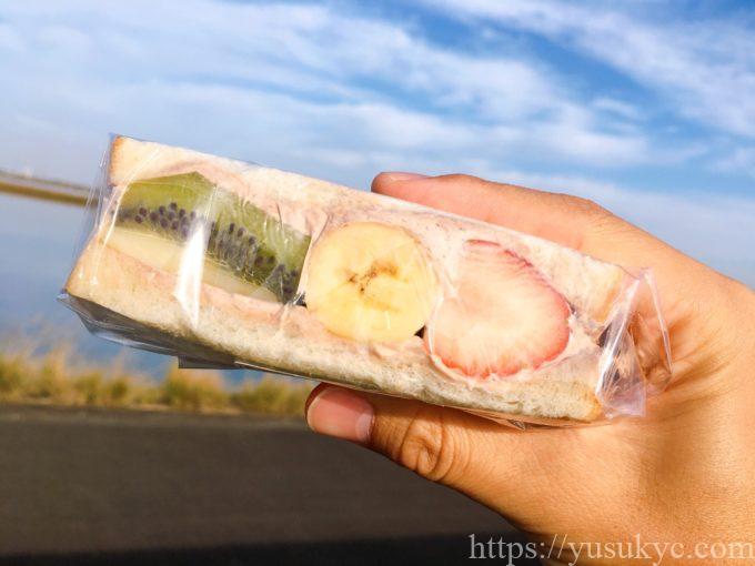 オオスミフルーツ本店のフルーツサンド