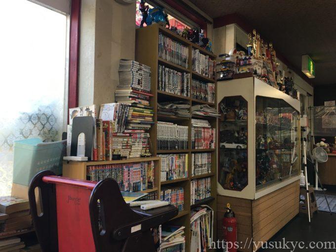 摩天楼(まてんろう)の店内