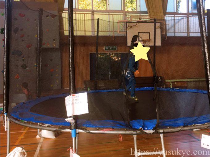 ういこっちゃねの遊び場(トランポリン)