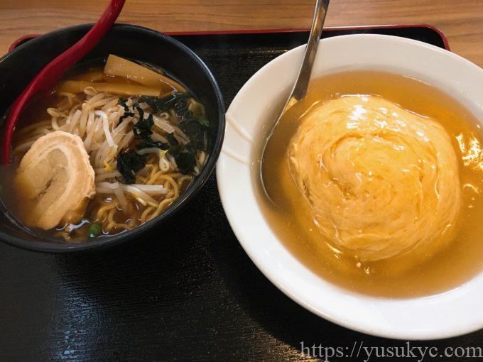 味味のメニュー(醤油ラーメン・天津飯)