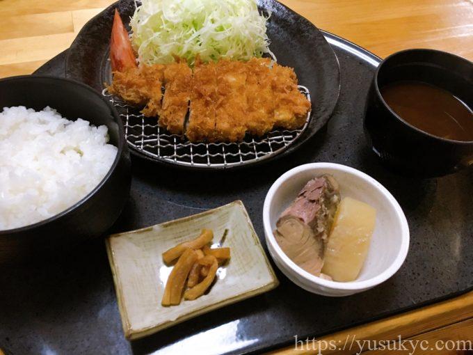 おとんかつひめのメニュー(ロースかつ定食)