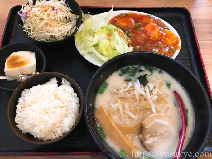 味味のメニュー(エビチリランチ)