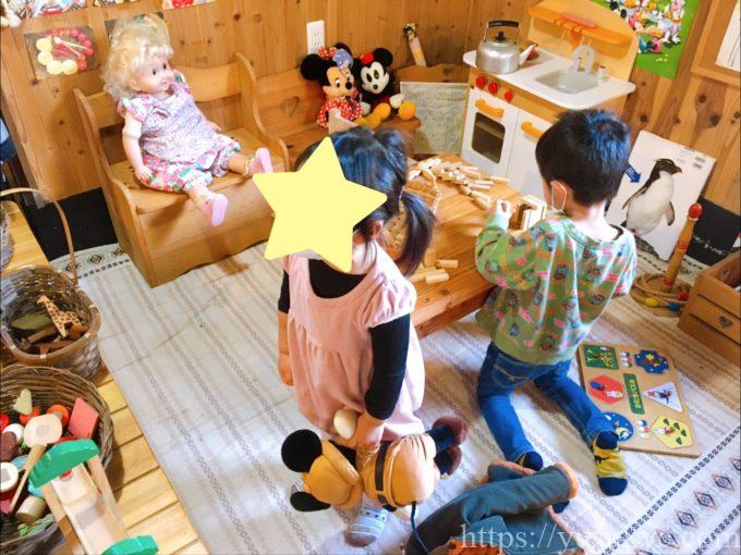 十余布陶(とよふと)の店内