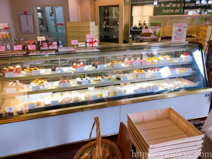 アミアンの店内