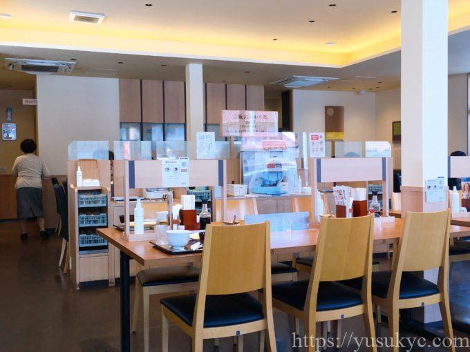 やよい軒桑名店の店内