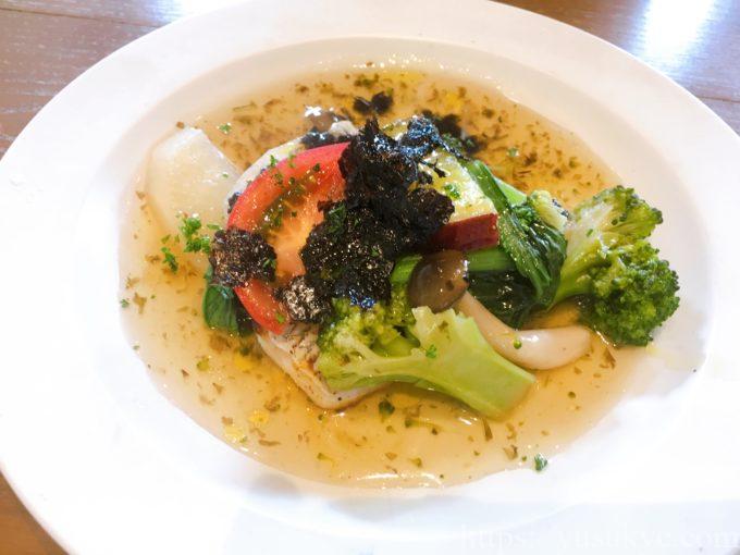 Wa-cha Wa-cha(わちゃわちゃ)のランチ(真鯛のグリル)