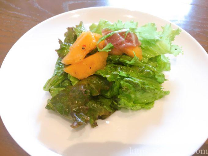 Wa-cha Wa-cha(わちゃわちゃ)のランチ(サラダ)