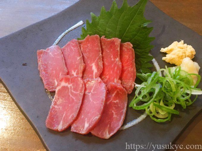 南国居酒屋おじぃのメニュー(馬刺し赤身)