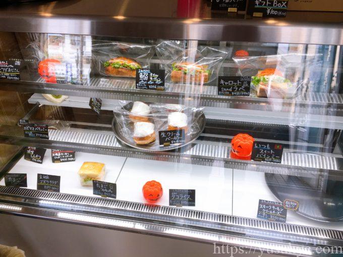 いつもサンドの店内