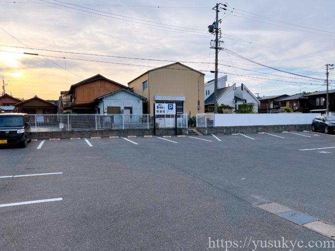 四代目横井製麺所桑名安永店の駐車場